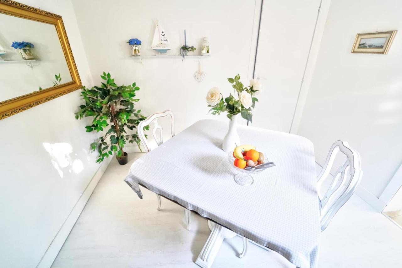 Bed & Breakfast My Home - Alassio Buitenkant foto